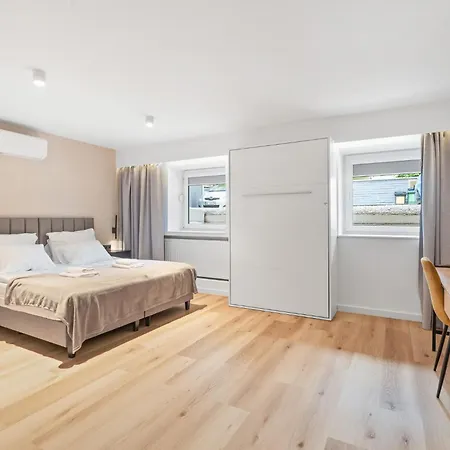 Modra * Βαρσοβία